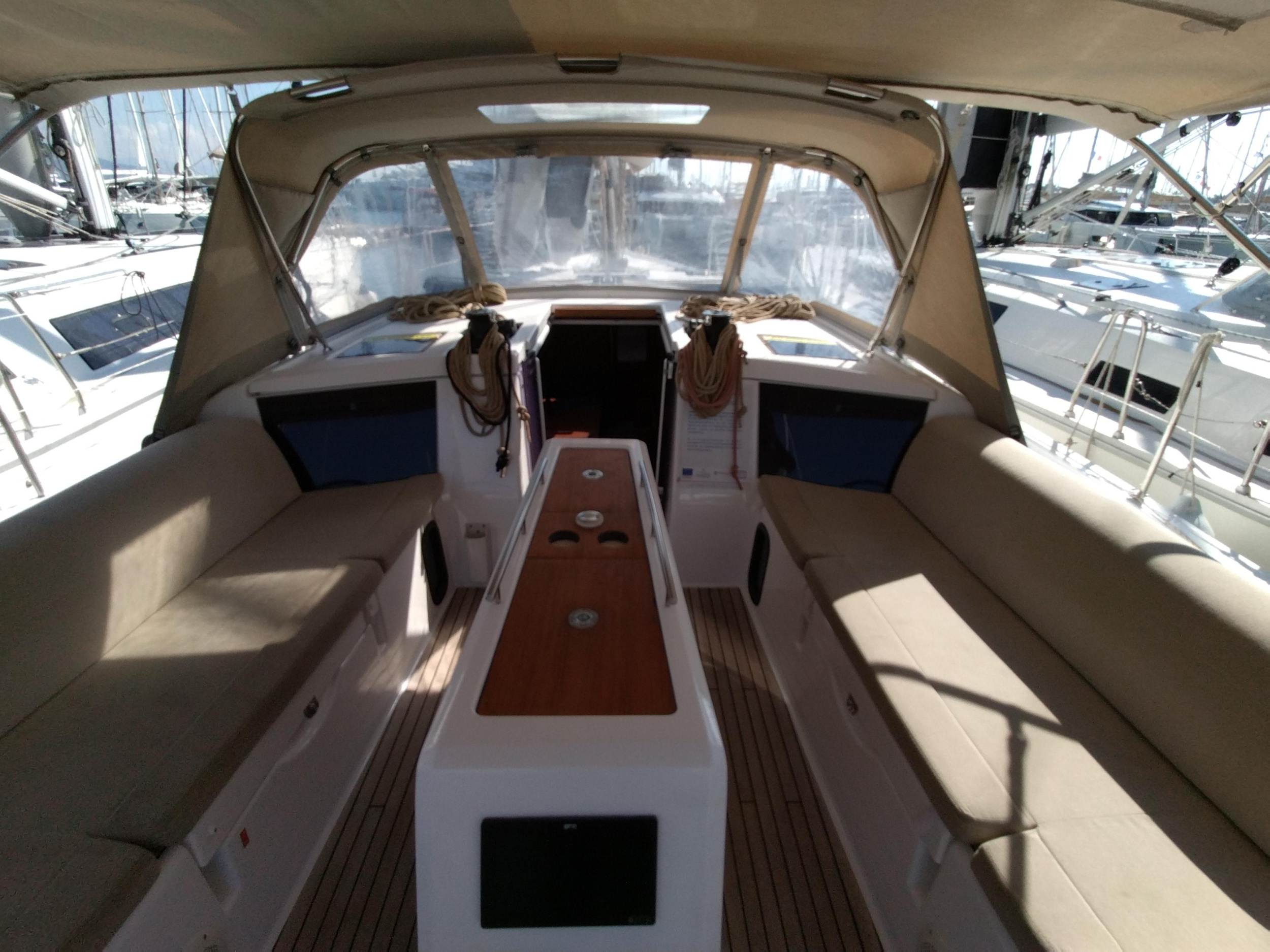 Dufour 430 — photo 23