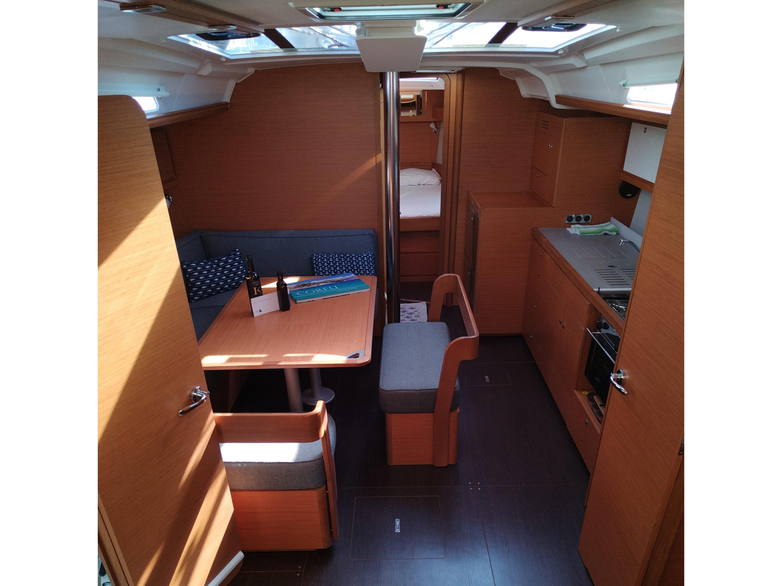 Dufour 430 — photo 37