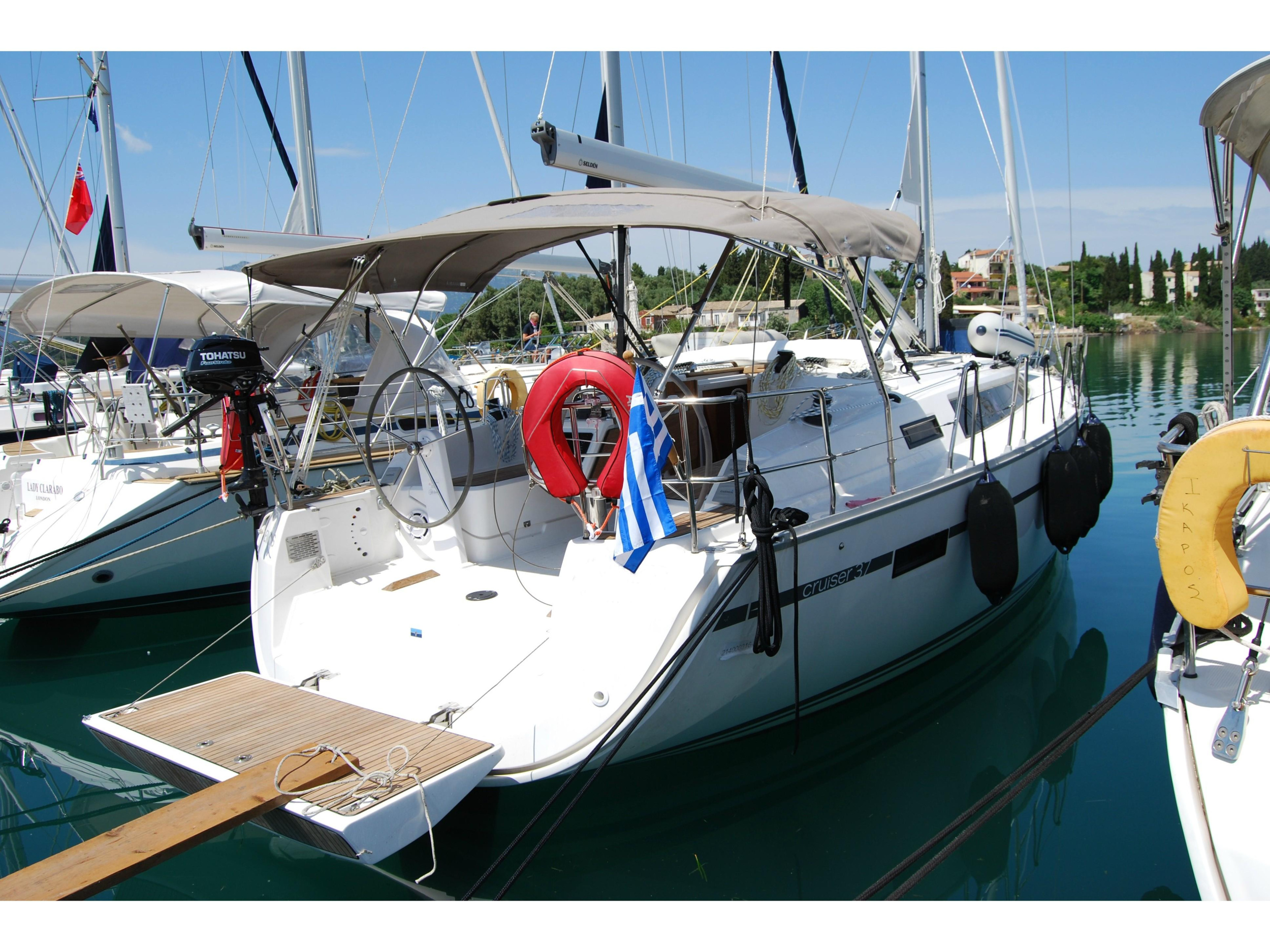 Bavaria Cruiser 37 — photo 1