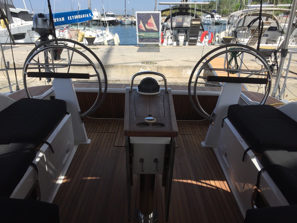 Bavaria 51 Cruiser — photo 11