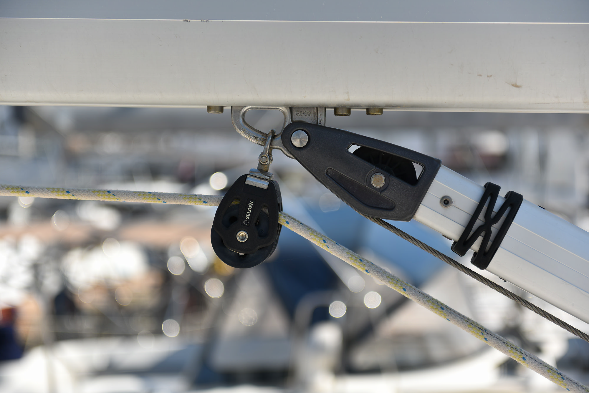 Bavaria 37 — photo 78