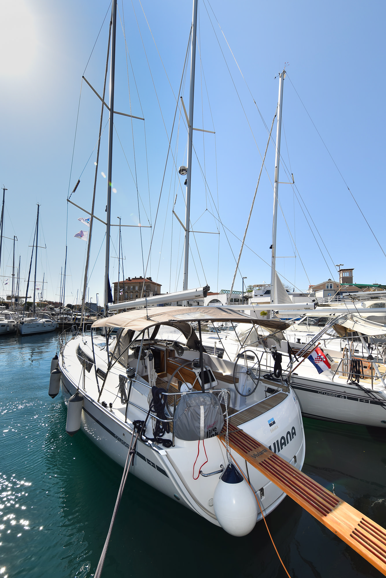 Bavaria 37 — photo 84