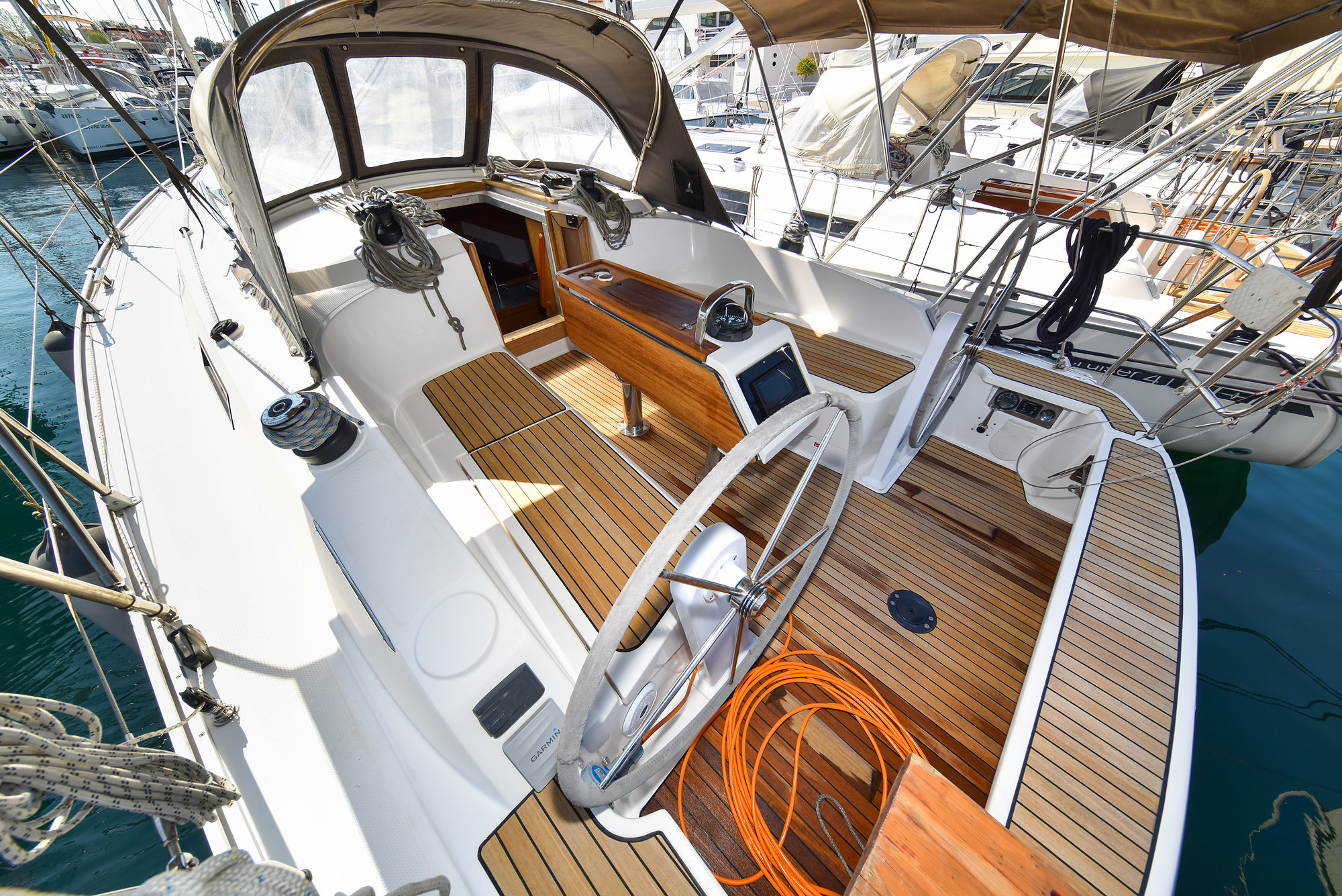 Bavaria 37 — photo 20