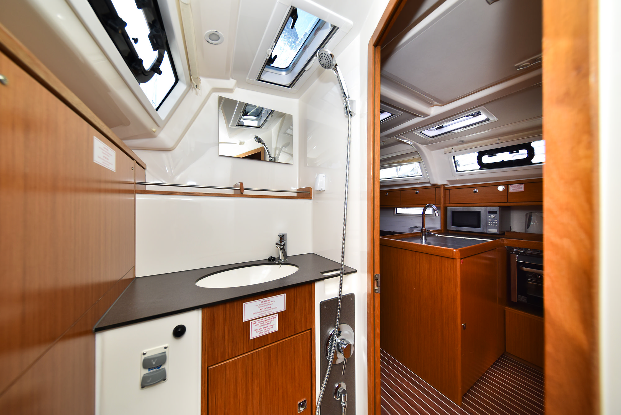 Bavaria 37 — photo 61