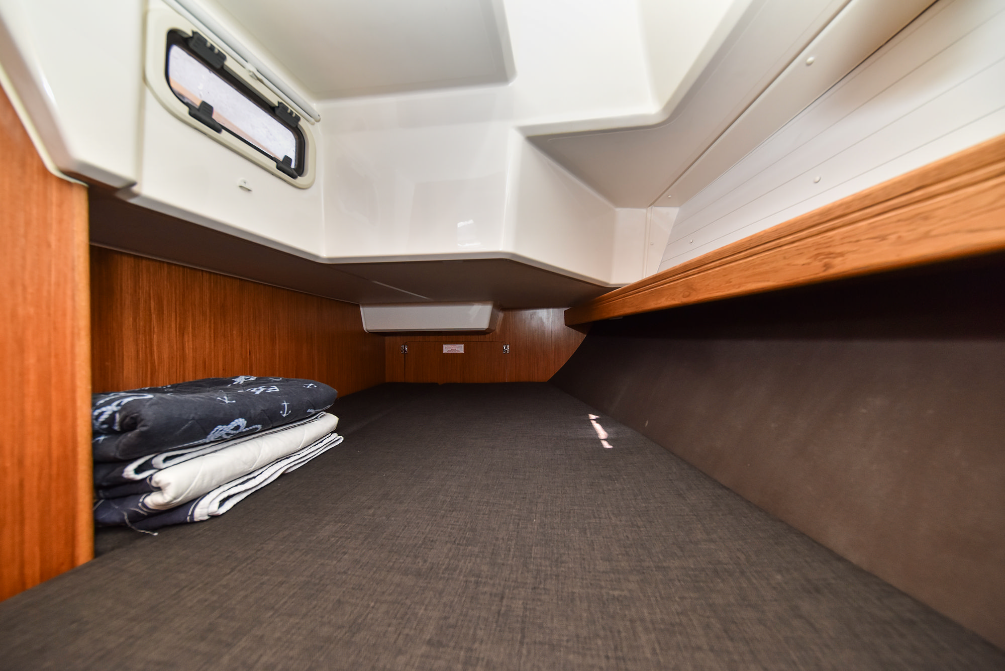 Bavaria 37 — photo 82