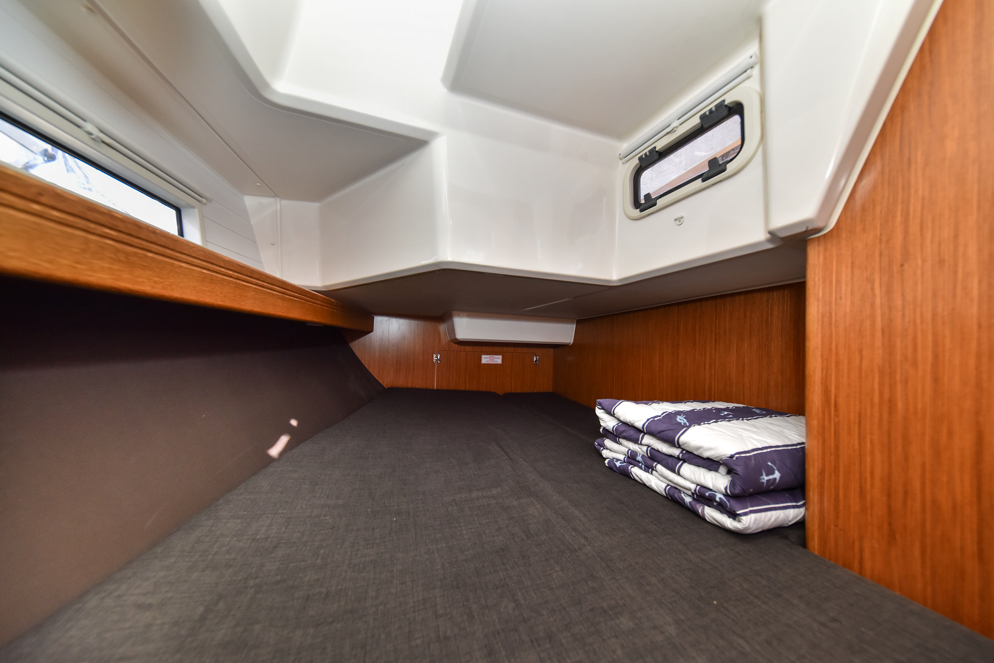 Bavaria 37 — photo 80