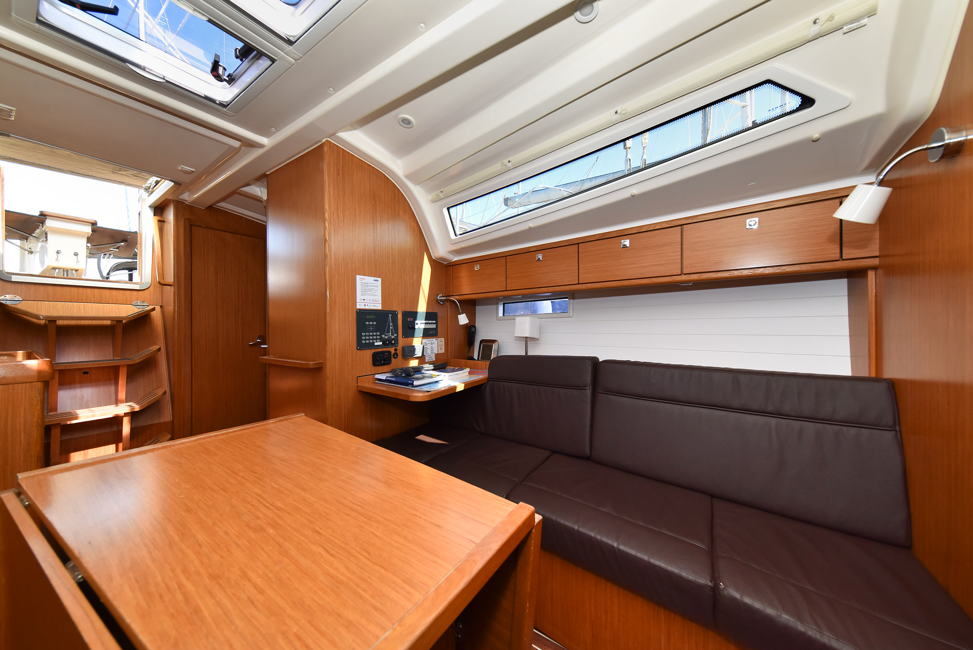 Bavaria 37 — photo 49