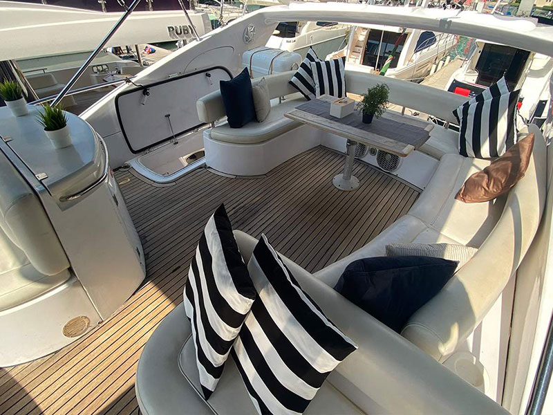 Sunseeker 64 — photo 12