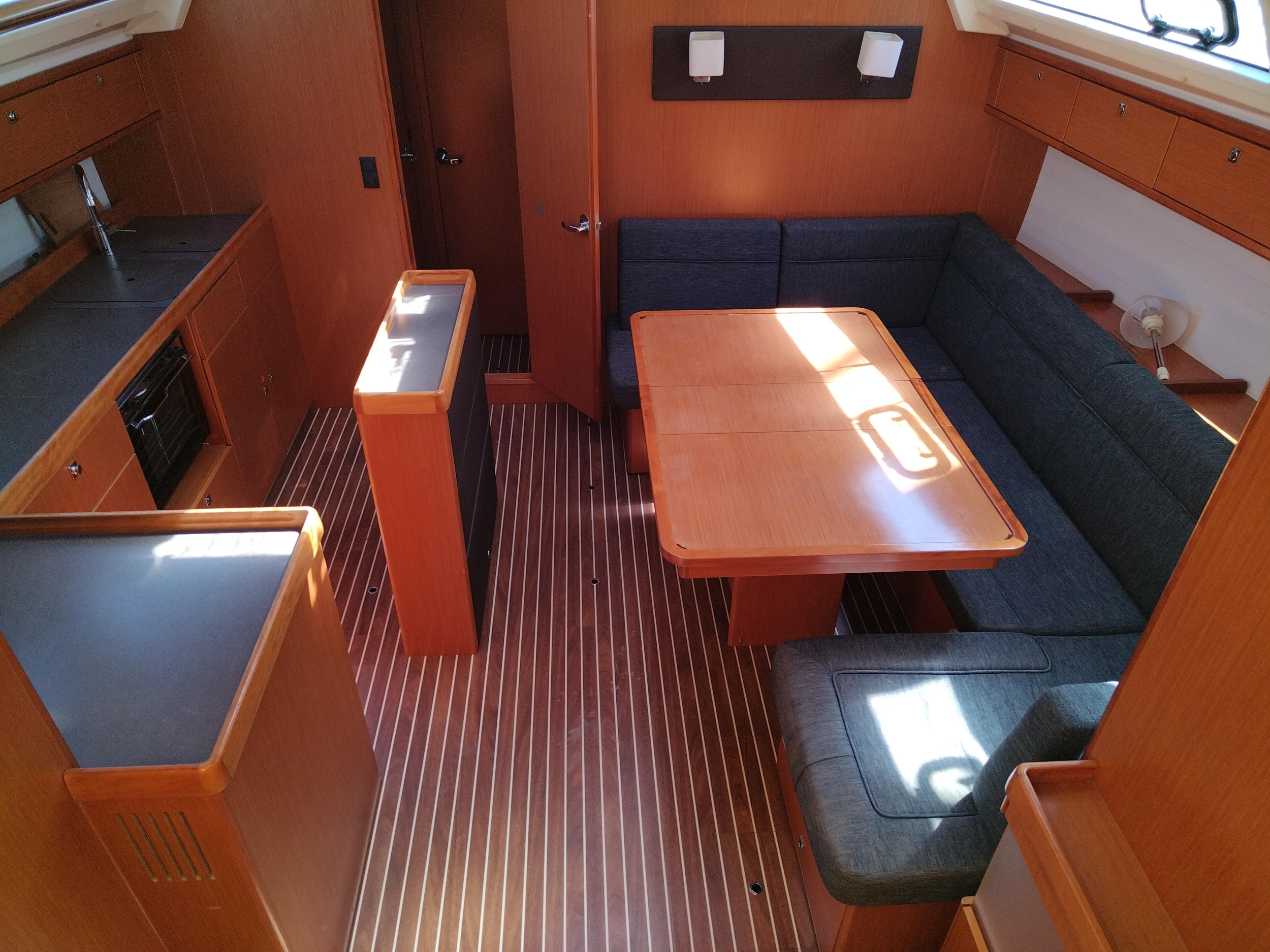 Bavaria Cruiser 46 — photo 32
