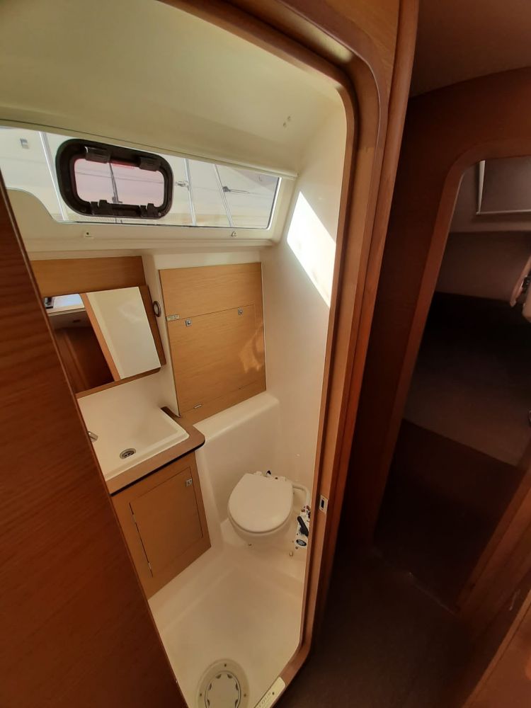 Dufour 460 Grand Large — photo 4