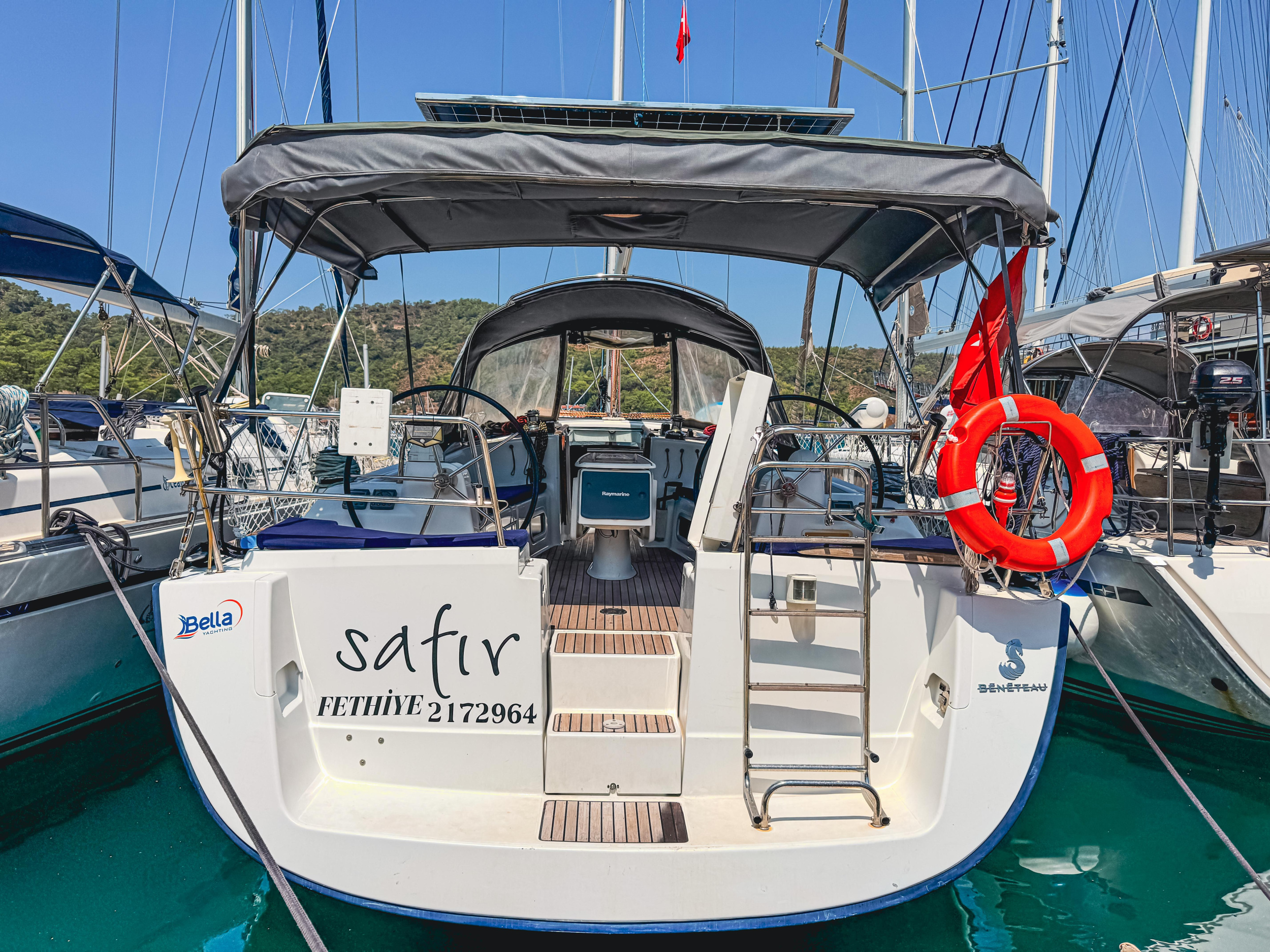 Beneteau Oceanis 40 Safir — photo 37