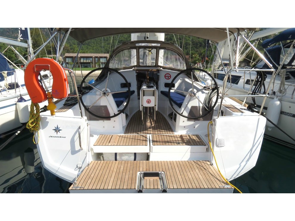Sun Odyssey 349 — photo 1