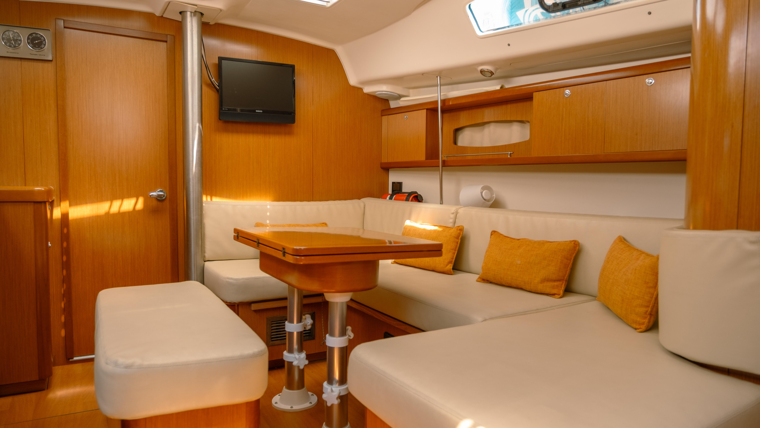 Beneteau Oceanis 40 Safir — photo 2
