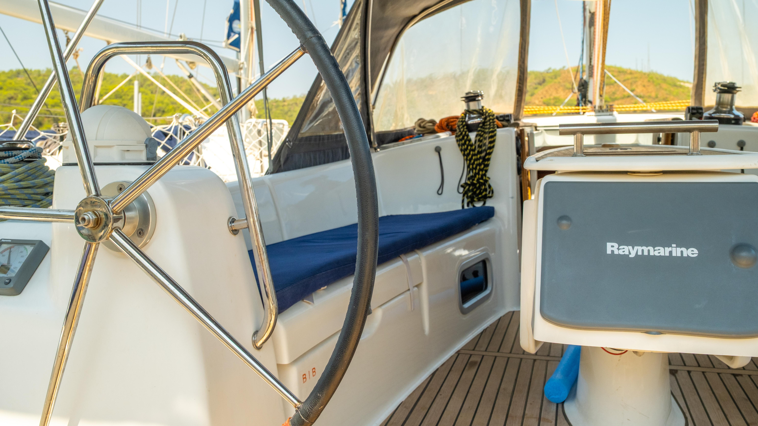 Beneteau Oceanis 40 Safir — photo 31