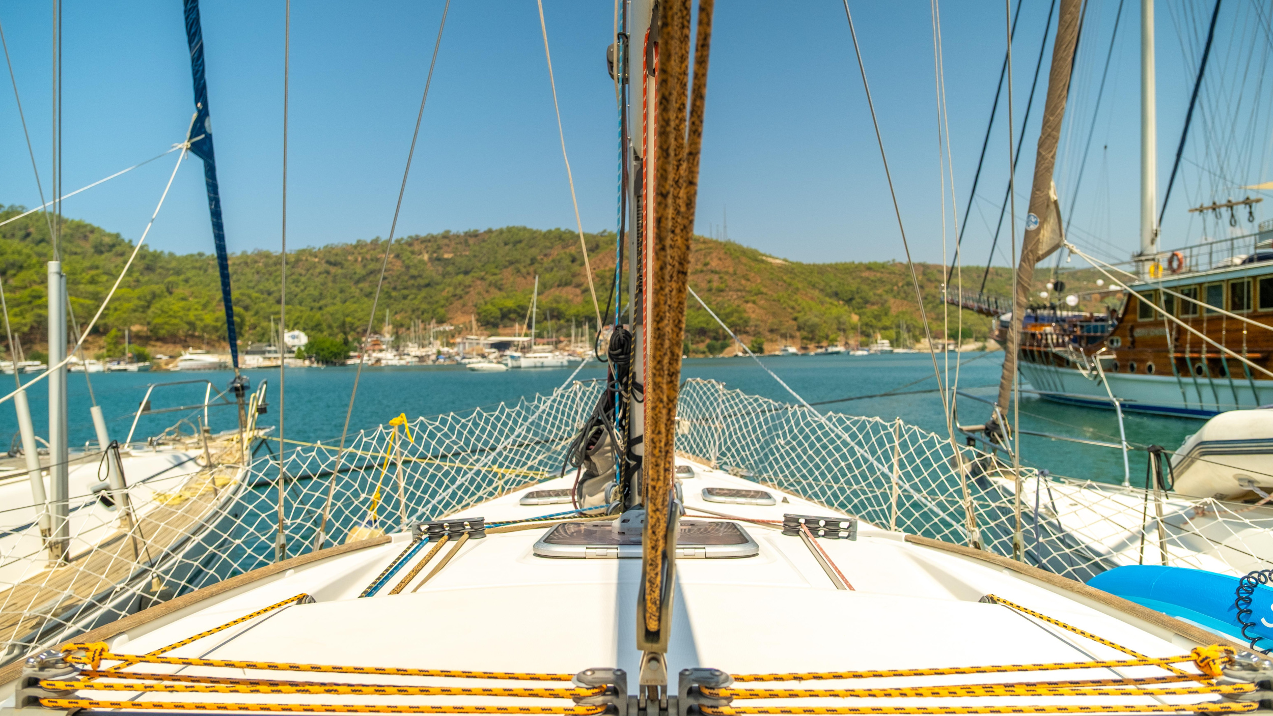 Beneteau Oceanis 40 Safir — photo 10
