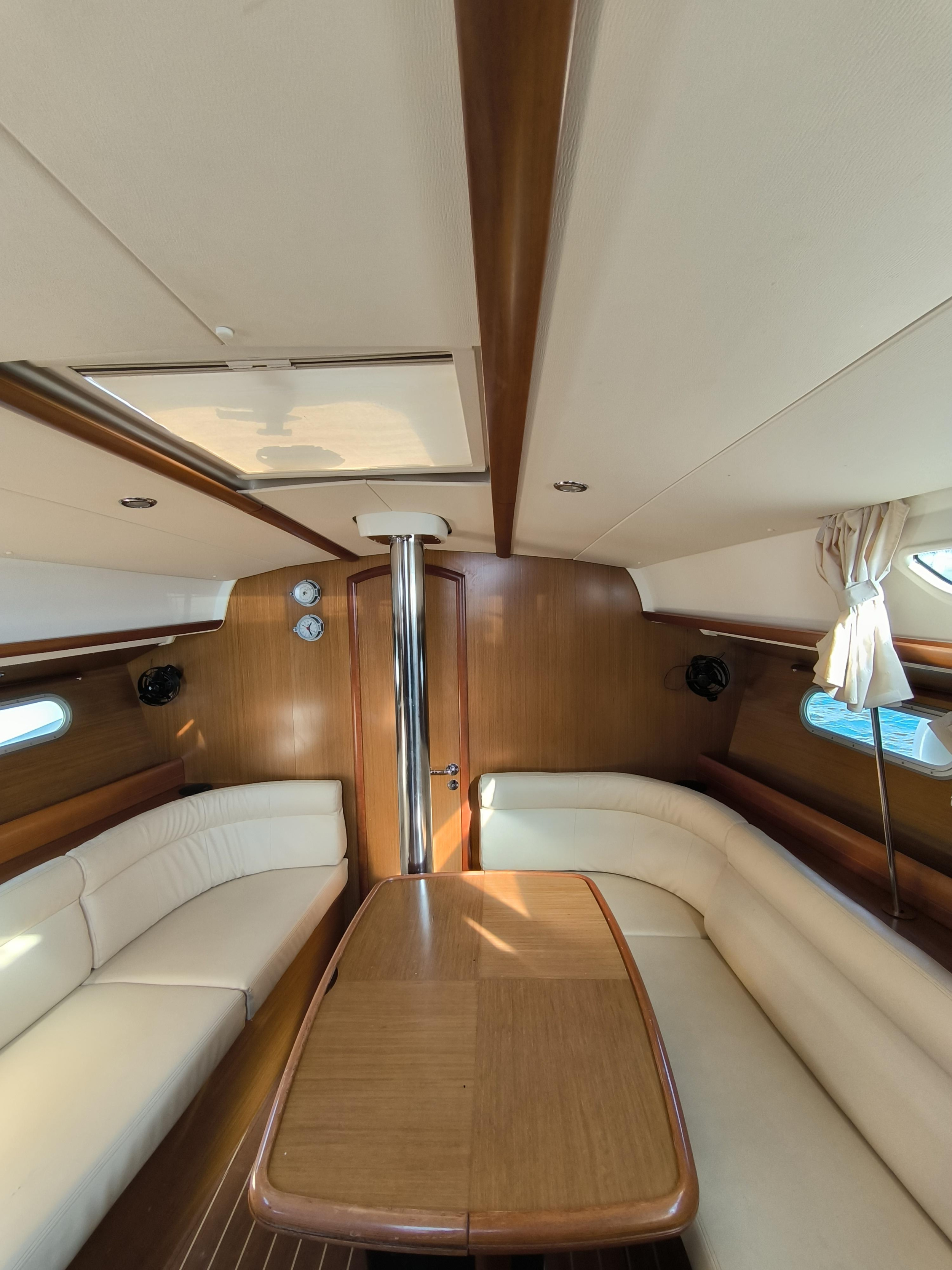 Sun Odyssey 39i — photo 9