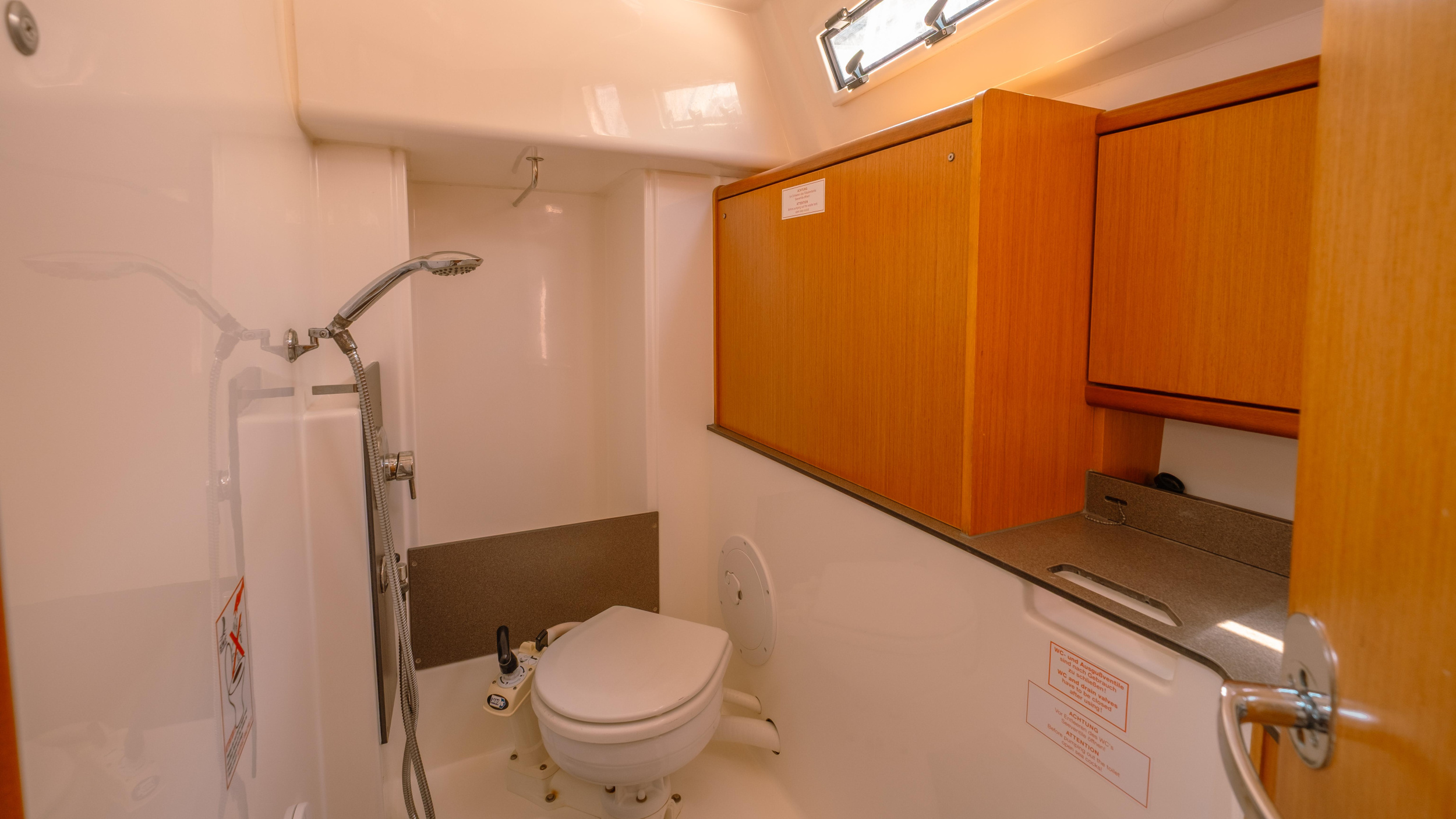 Bavaria 33 Cruiser — photo 1