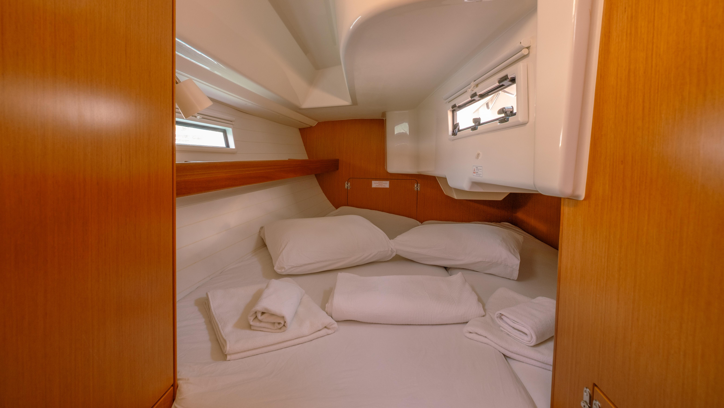 Bavaria 33 Cruiser — photo 4