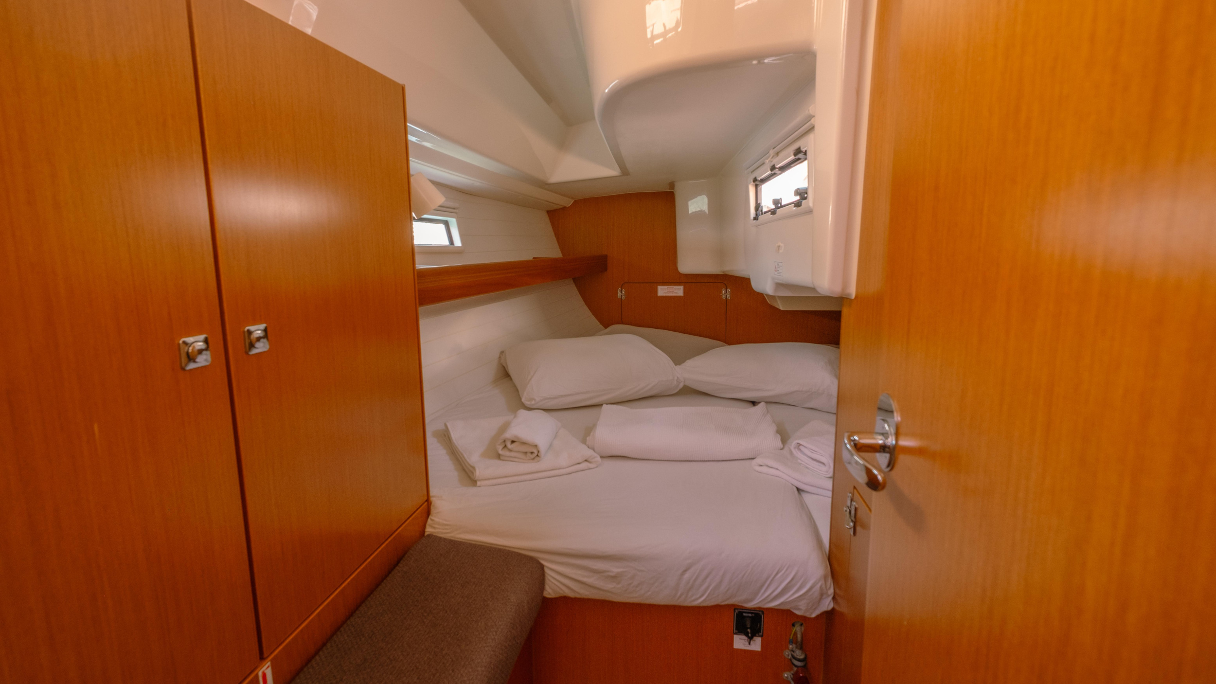 Bavaria 33 Cruiser — photo 10