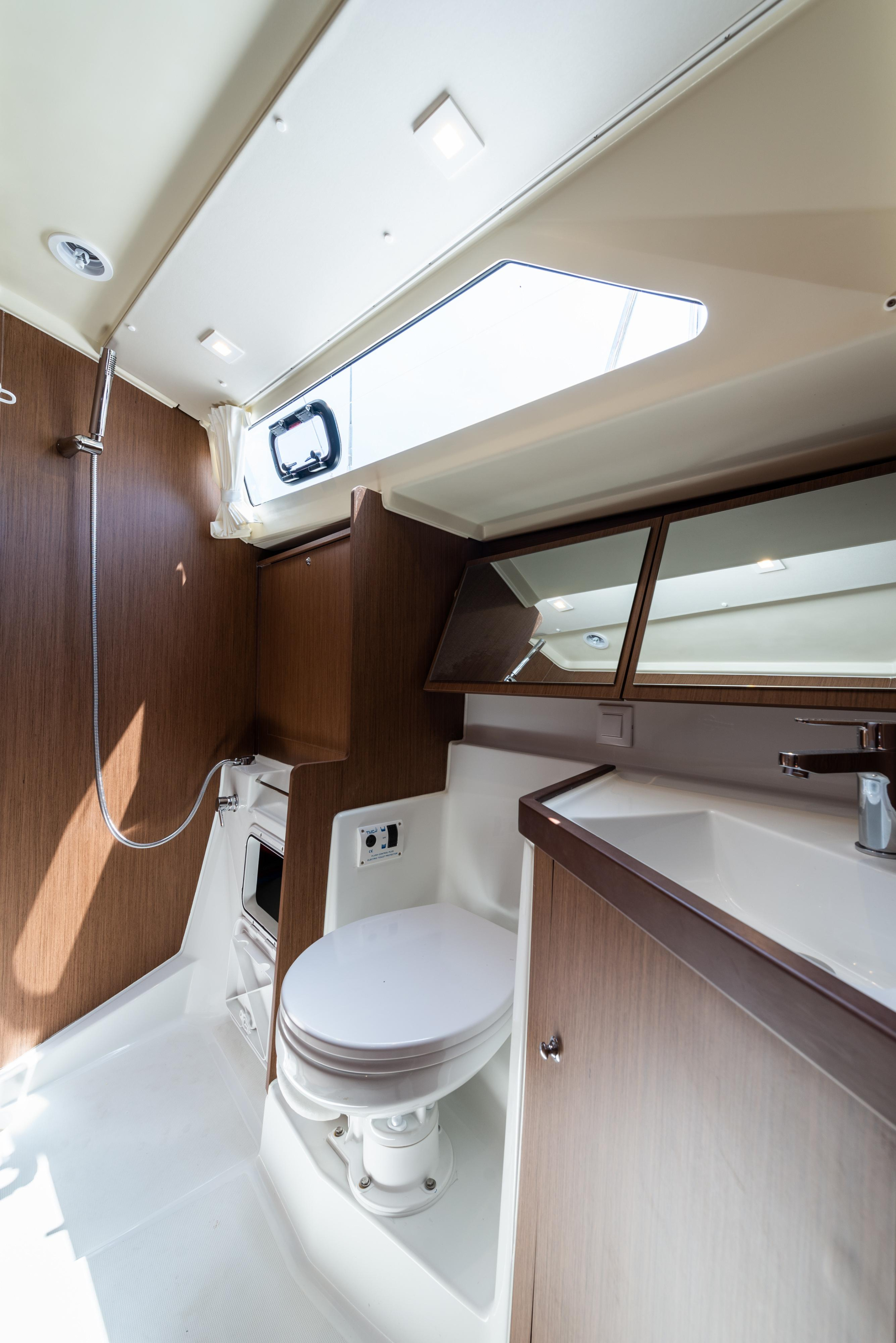 Oceanis 41.1 — photo 6