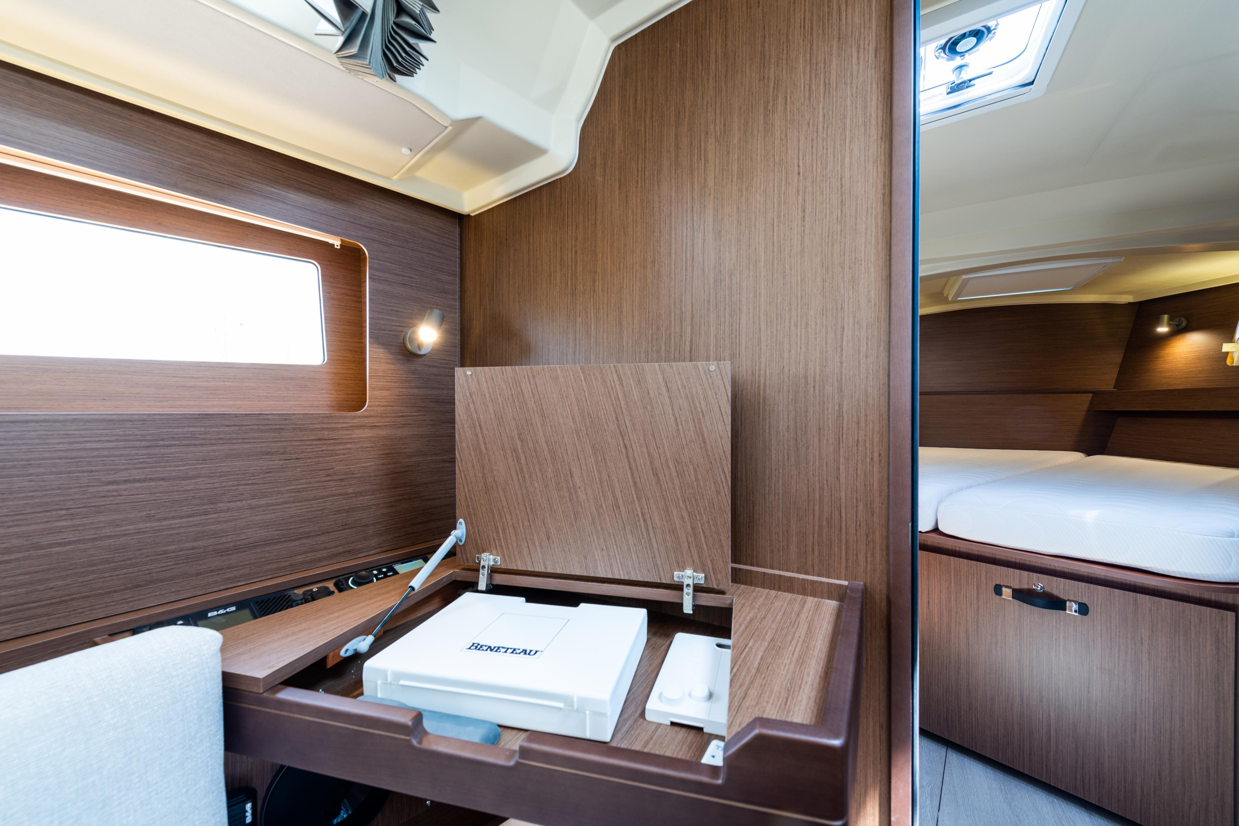 Oceanis 41.1 — photo 13