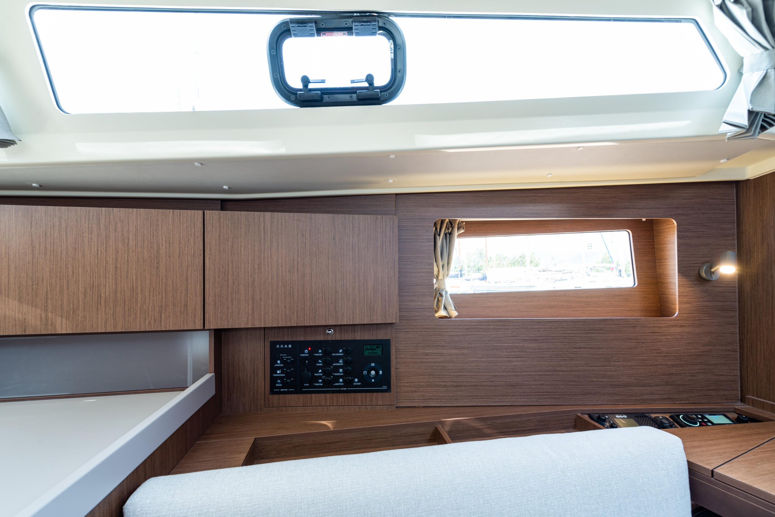 Oceanis 41.1 — photo 26