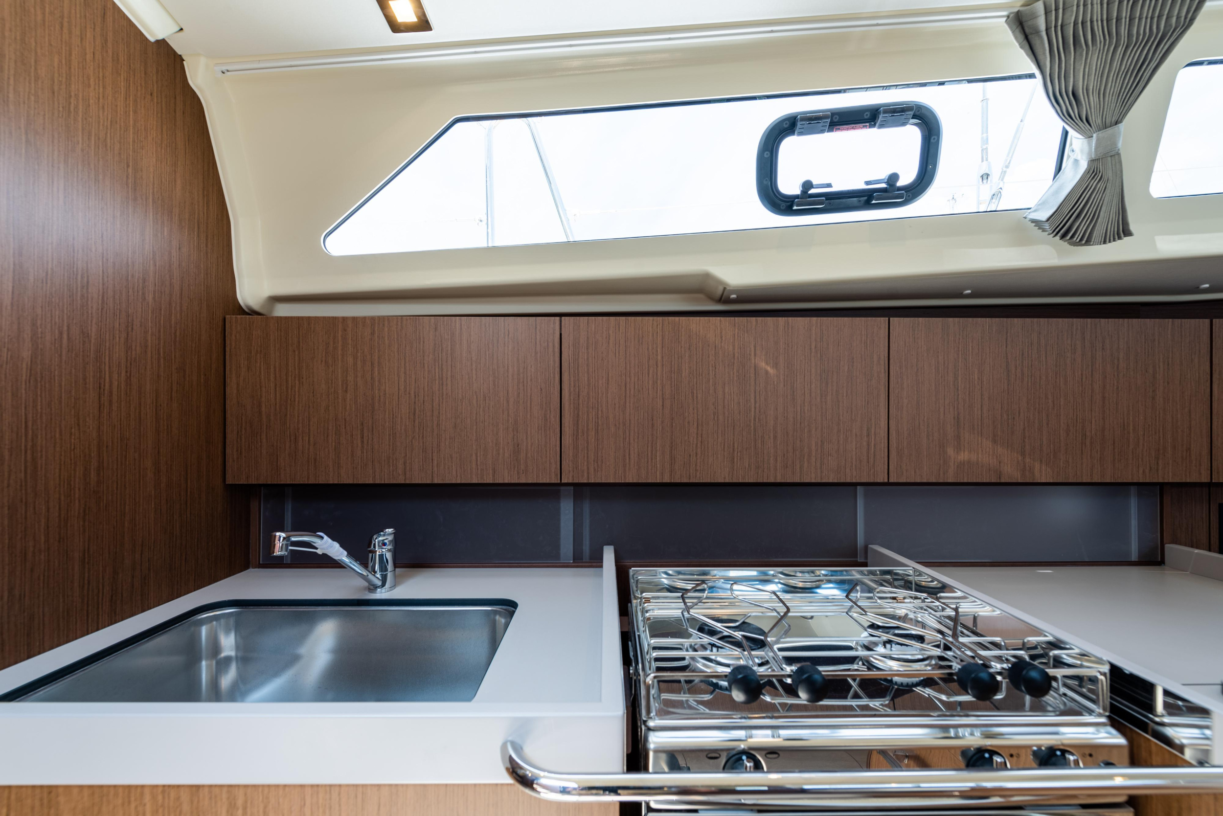 Oceanis 41.1 — photo 12