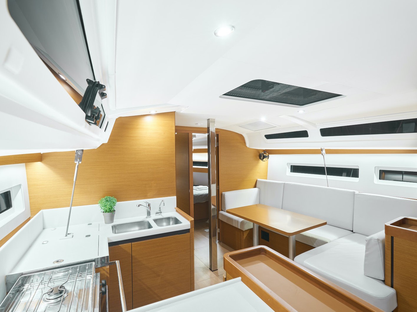 Sun Odyssey 440 — photo 5