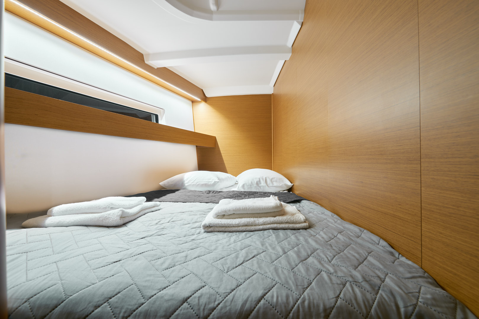 Sun Odyssey 440 — photo 27