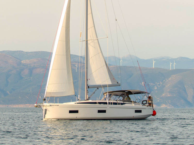Bavaria C42 — photo 1