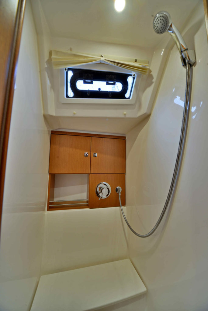 Bavaria 46 Cruiser — photo 7