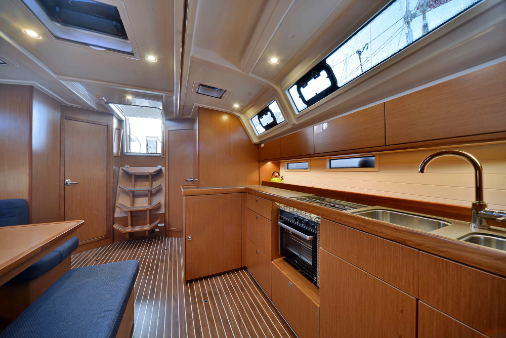 Bavaria 46 Cruiser — photo 11