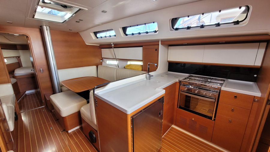 Italia Yachts 13.98 — photo 11