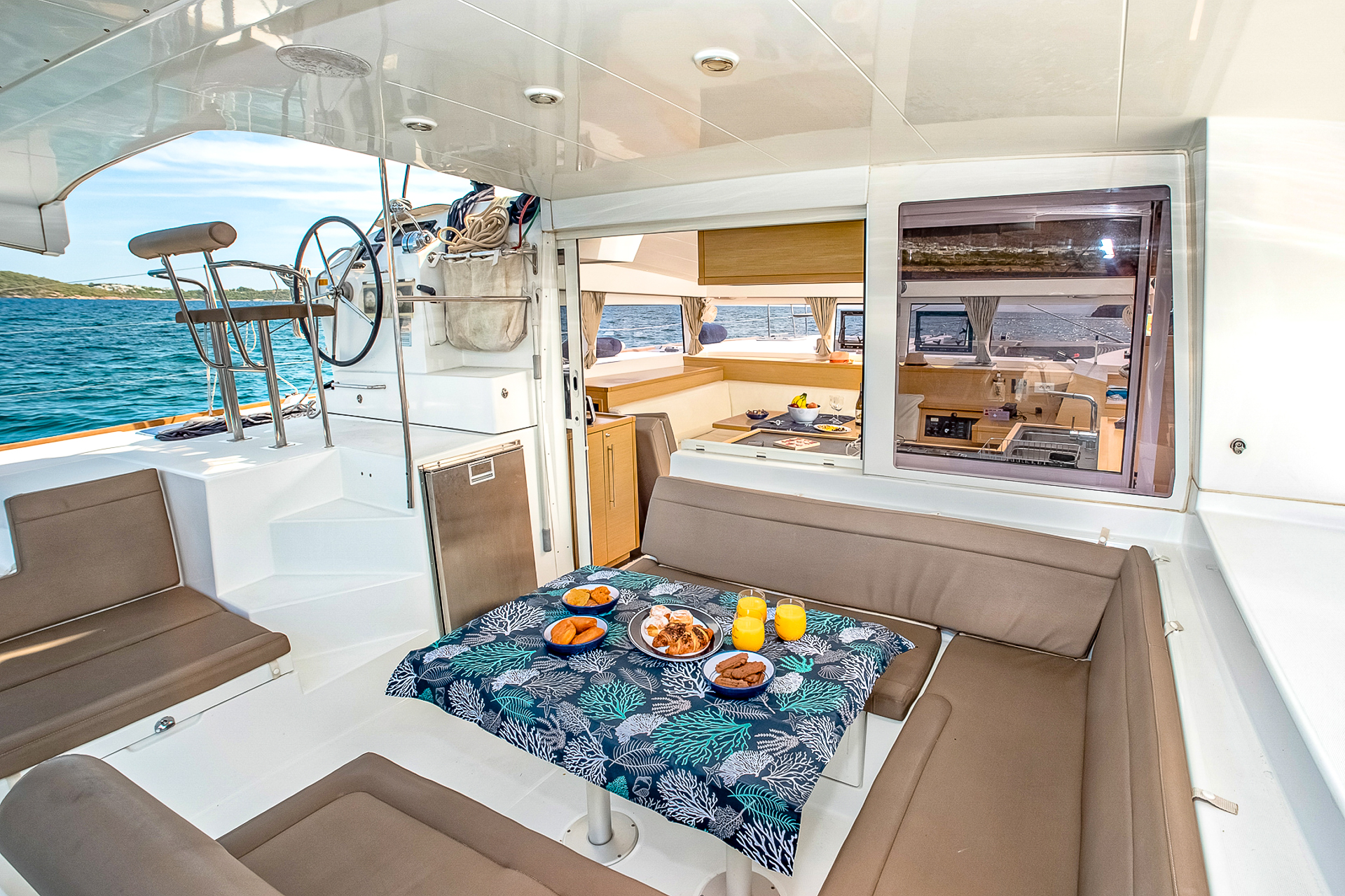 Lagoon 400 S2 — photo 14