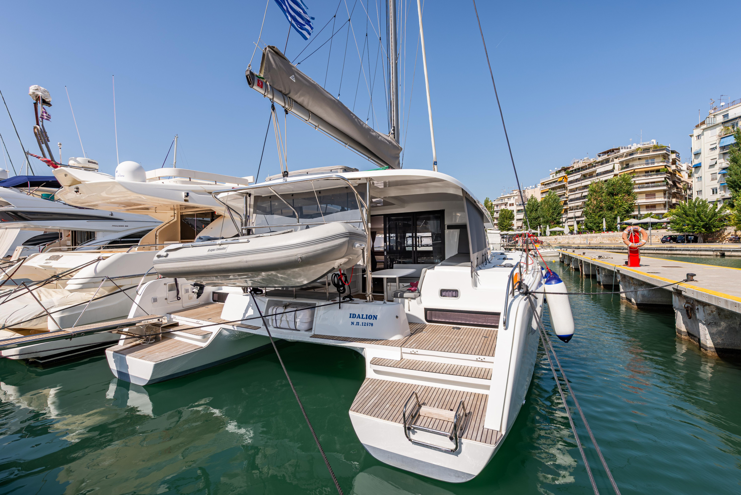 Lagoon 42 — photo 25