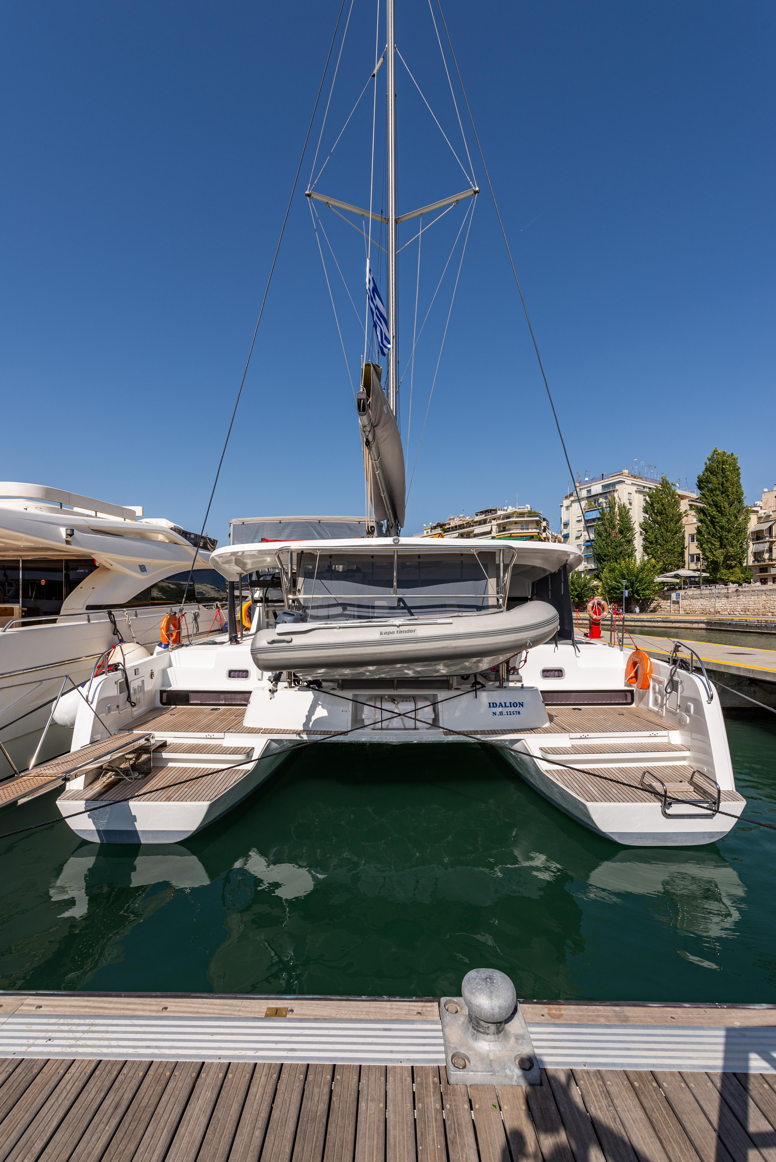 Lagoon 42 — photo 9