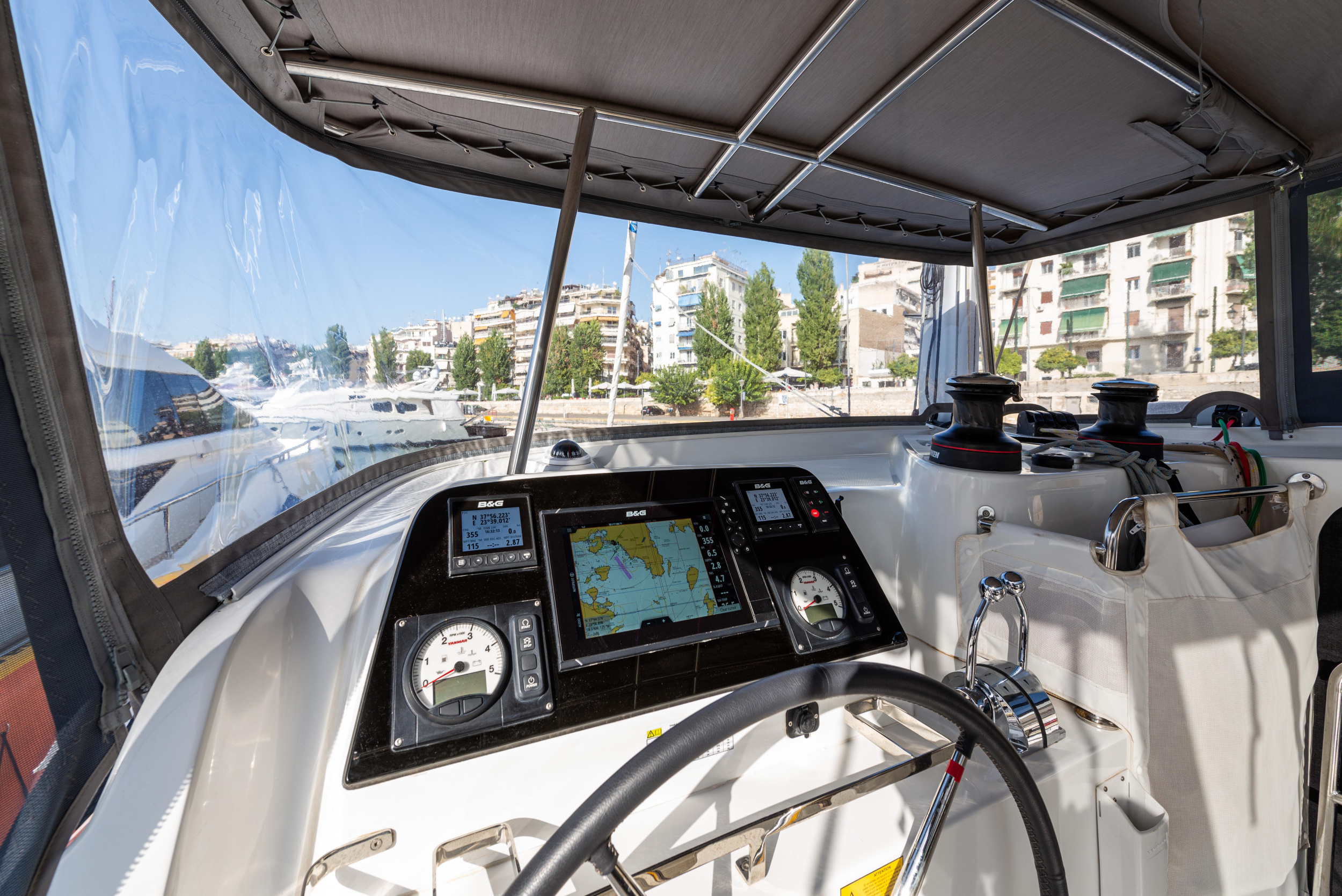 Lagoon 42 — photo 19