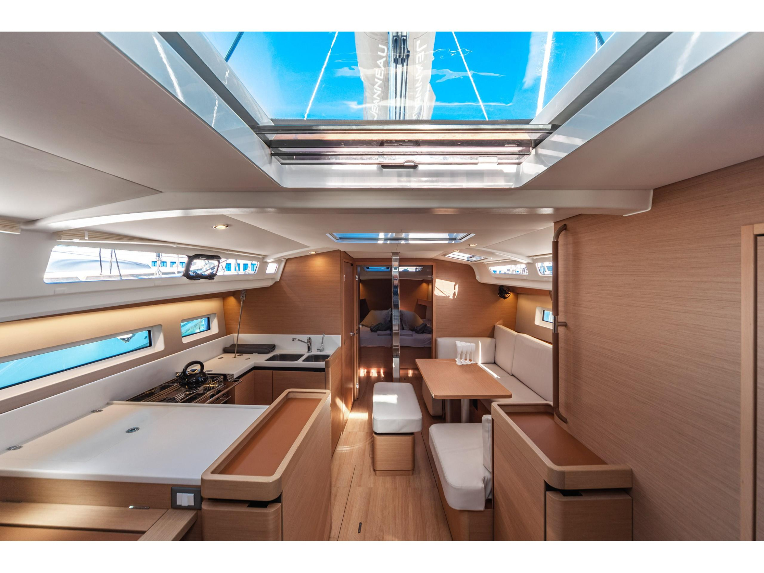 Sun Odyssey 440 — photo 3
