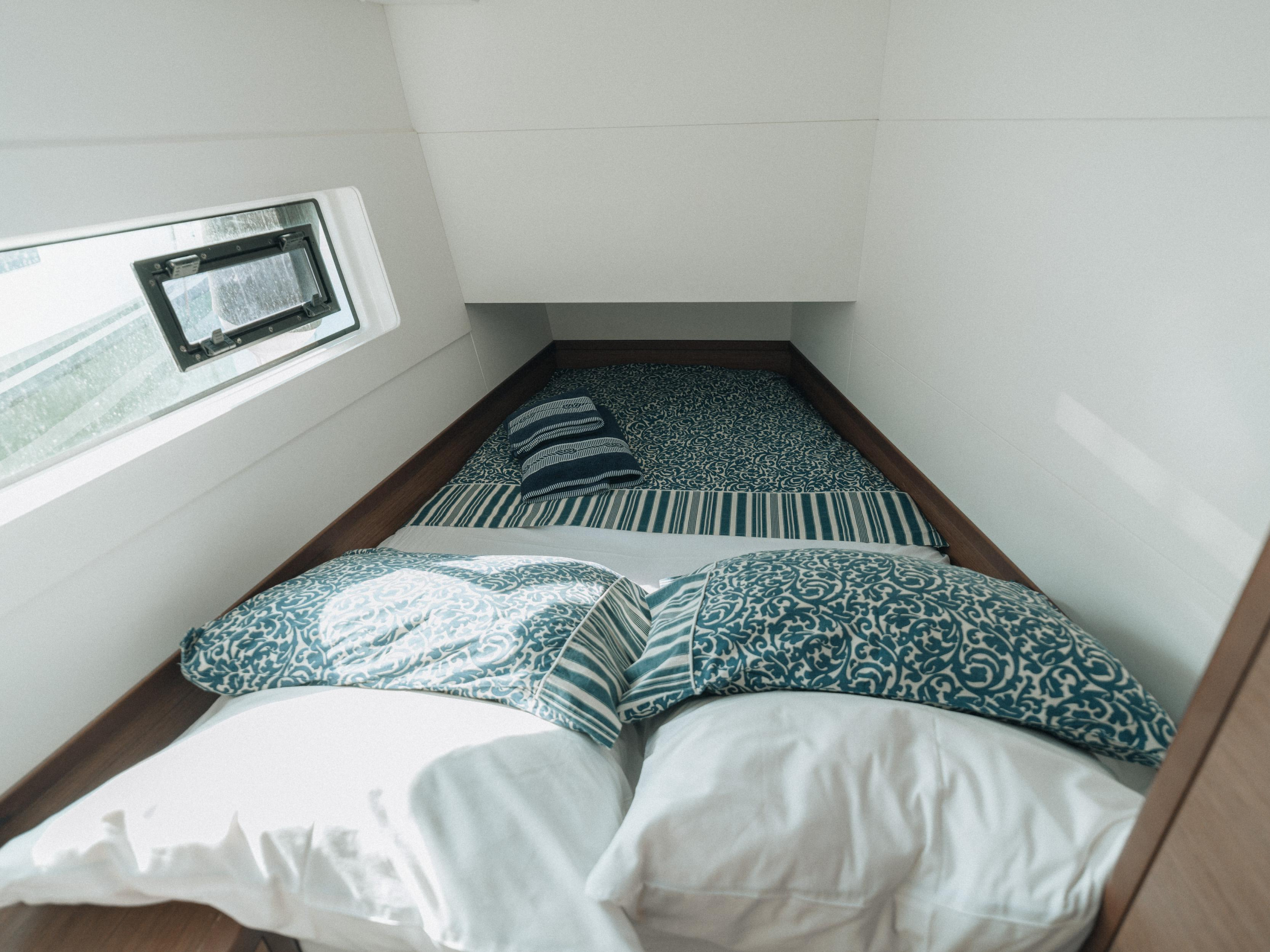 Lagoon 40 — photo 14