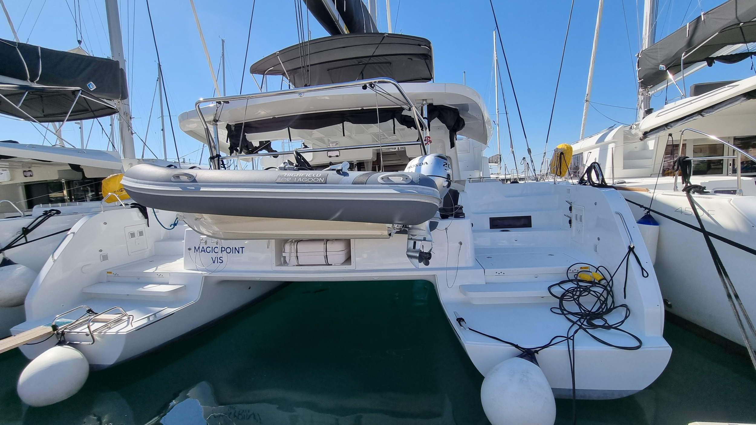 Lagoon 46 Fly — photo 2