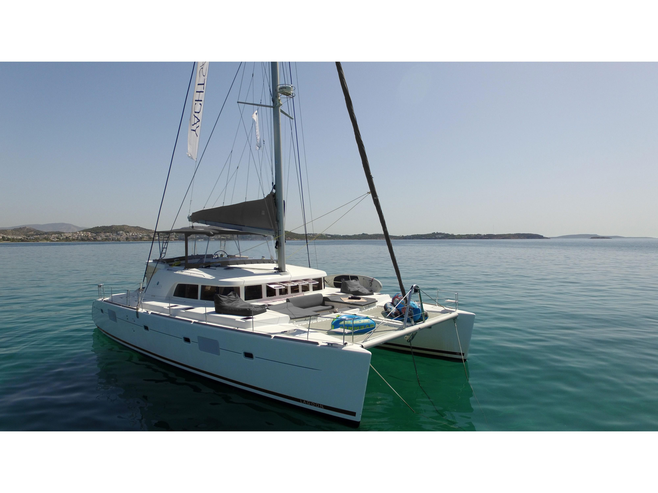 Lagoon 500 — photo 1