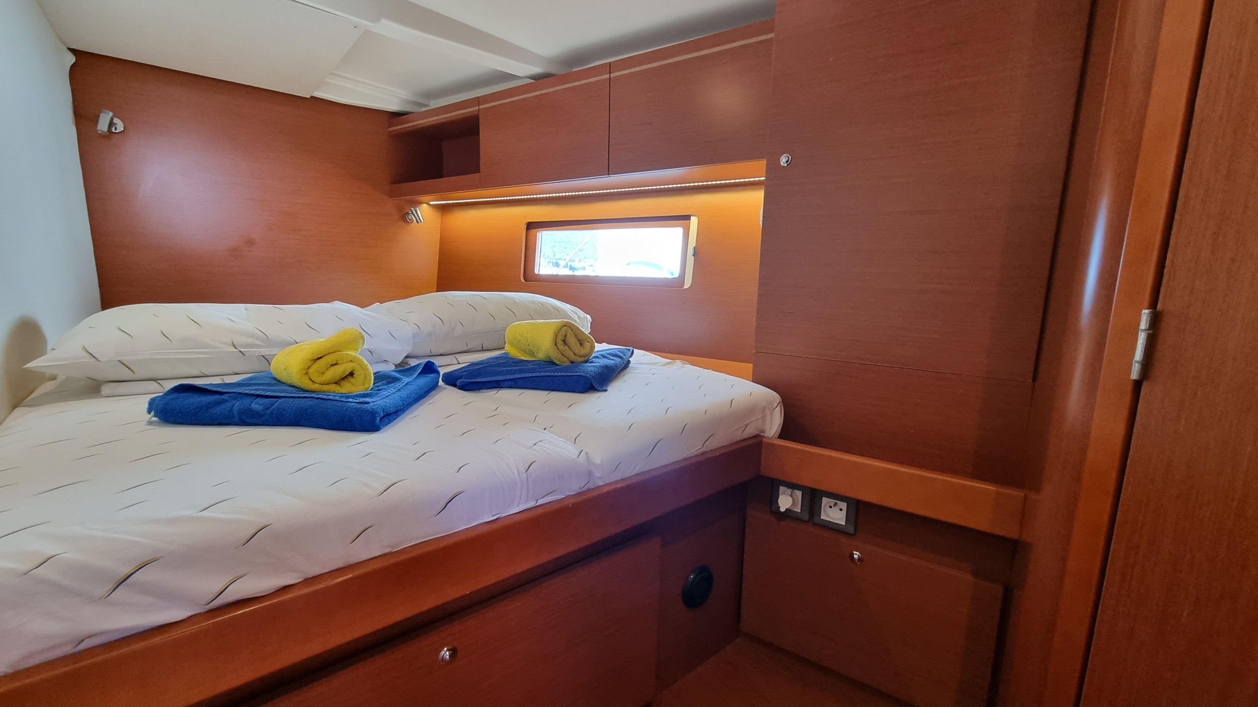 Oceanis 51.1 — photo 9