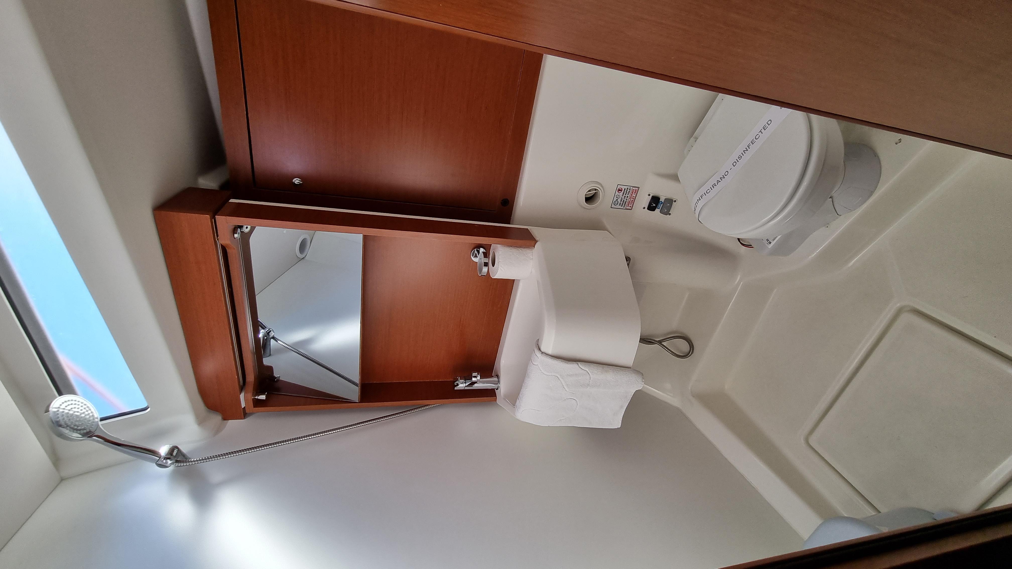 Oceanis 51.1 — photo 8