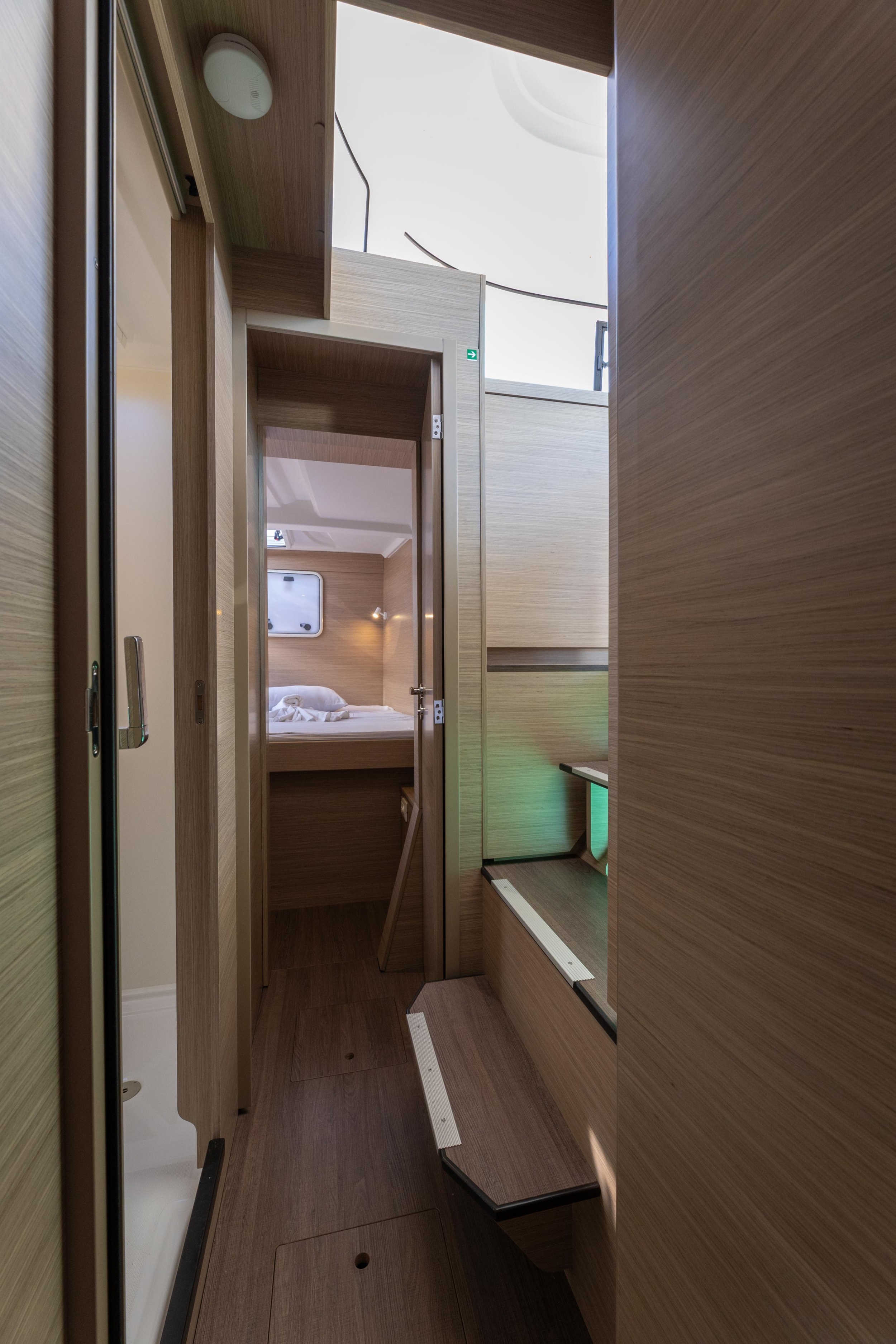 Lagoon 38 — photo 13