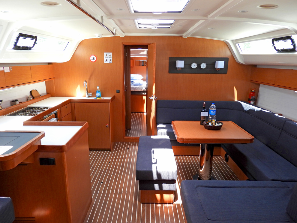 Bavaria Cruiser 51 — photo 15