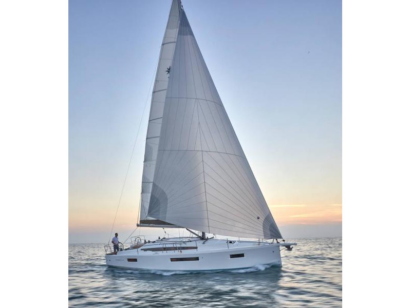 Sun Odyssey 410 — photo 1