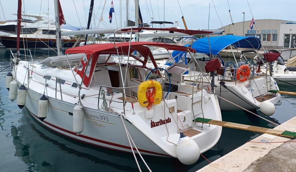 Oceanis 393 Clipper — photo 12