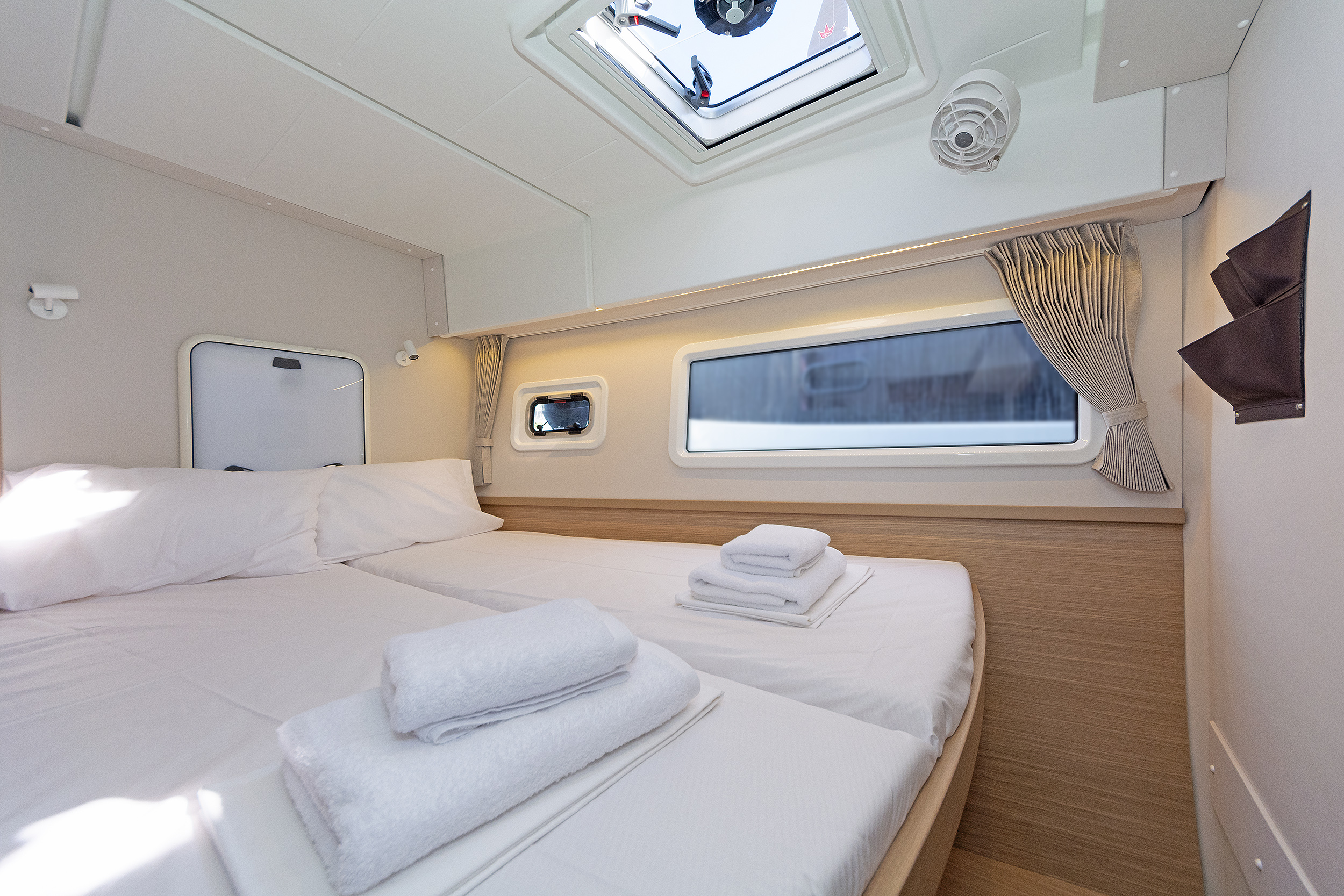 Lagoon 42 & GEN & WM — photo 14
