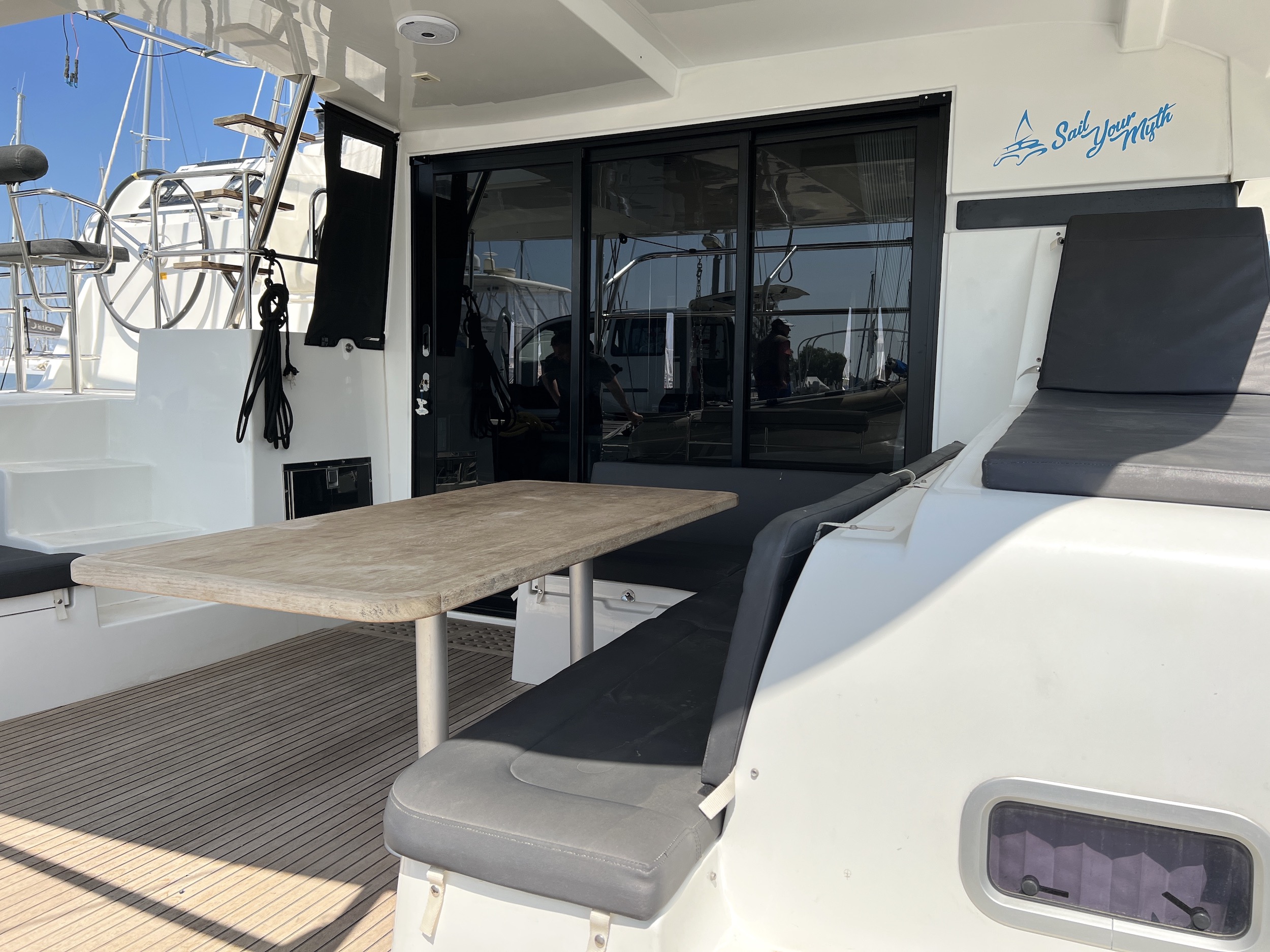 Lagoon 42 — photo 15