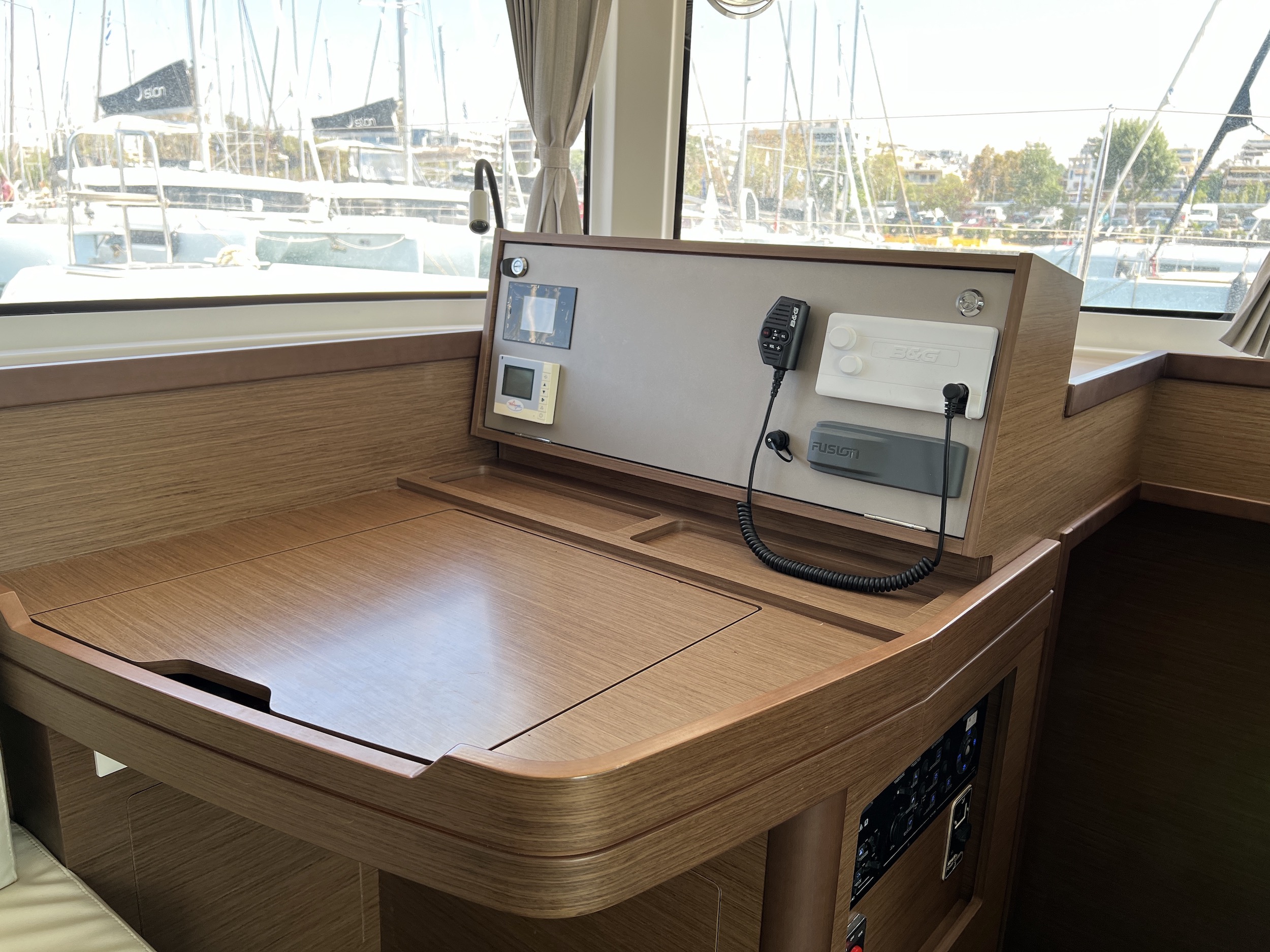 Lagoon 42 — photo 20